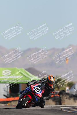 media/Oct-30-2025-Racers Edge (Thu) [[dabbdaf680]]/2-A Group/Session 2 (Turn 16)/